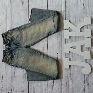 NWOT WE THE FREE DISTRESSED JEANS
